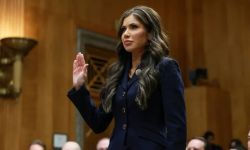 سرقة حقيبة وزيرة الأمن الداخلي الأميركية خلال "عشاء عائلي"